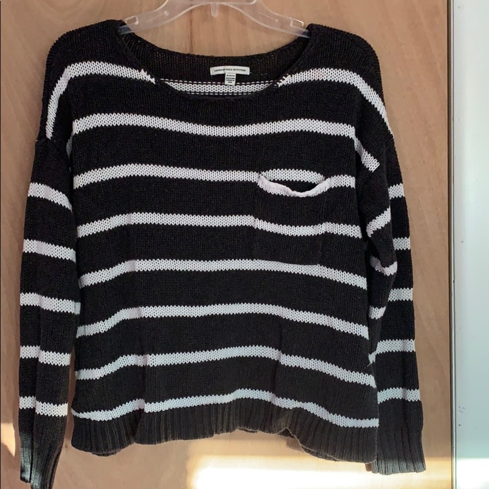 black and whote striped American Eagle sweater